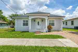 featured image of 2323 W Cherry St