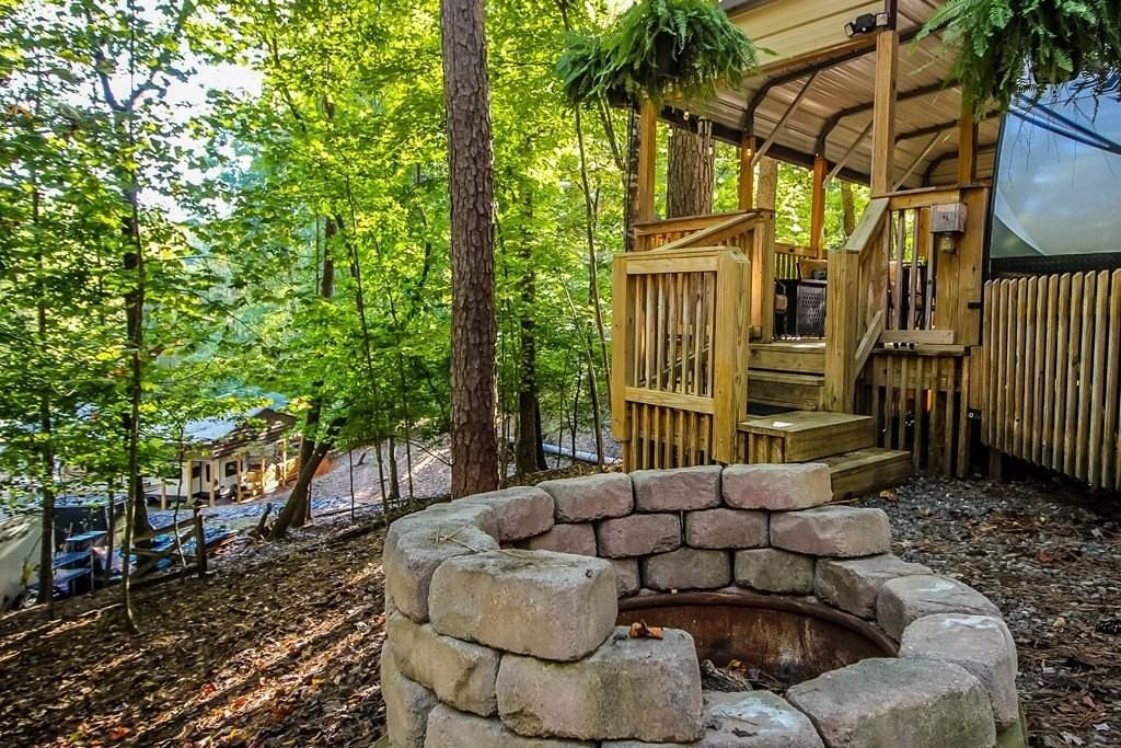 85 27th St - Photo 3 of 28