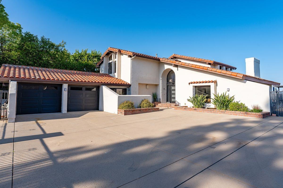 4372 Park Vicente - Photo 6 of 49