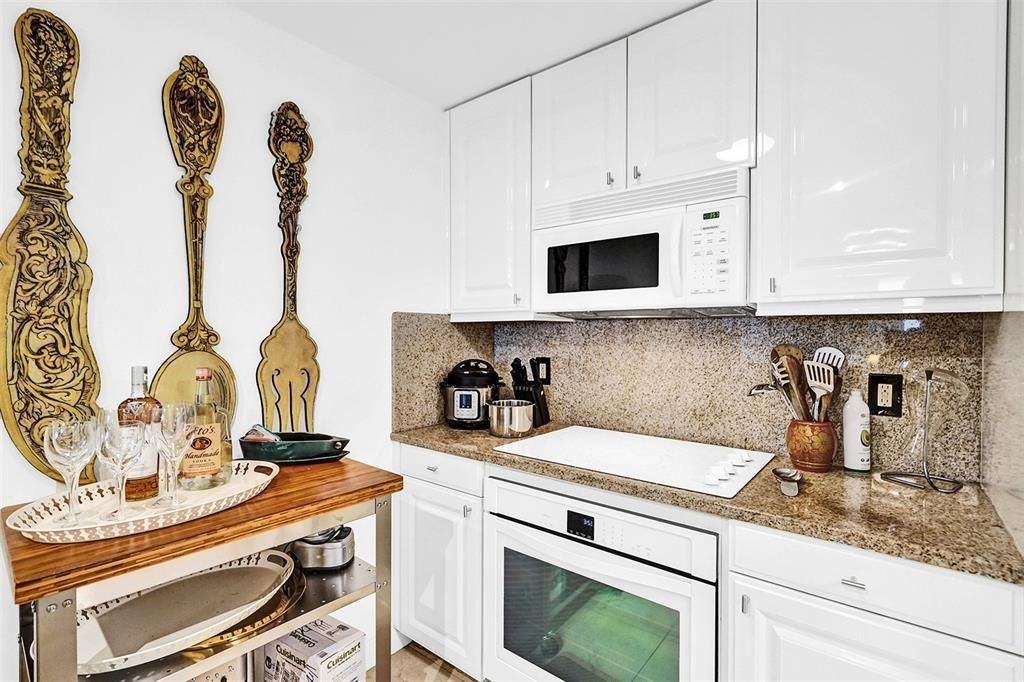 3400 Sw 27th Ave - Photo 2 of 15