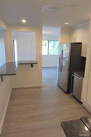 280 Daines St Apt 400a - Photo 6 of 33