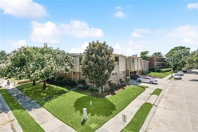 330 Jewel St ## 2c - Photo 2 of 14