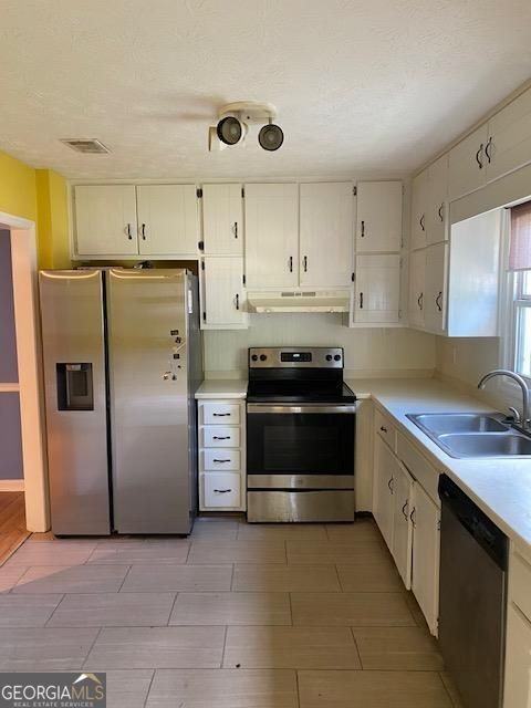 235 Williamsburg Way - Photo 4 of 17