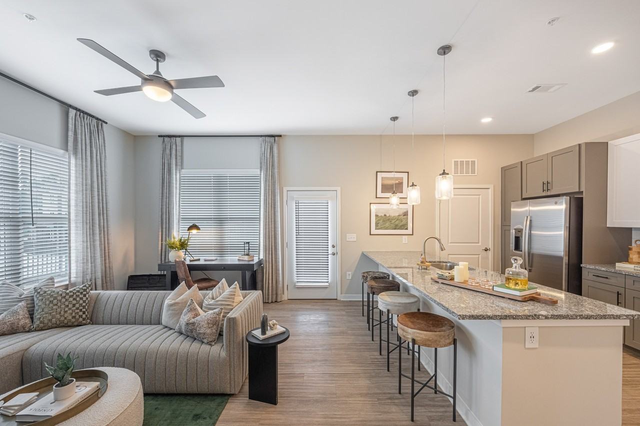 Holden at Oak Grove - Photo 5 of 50