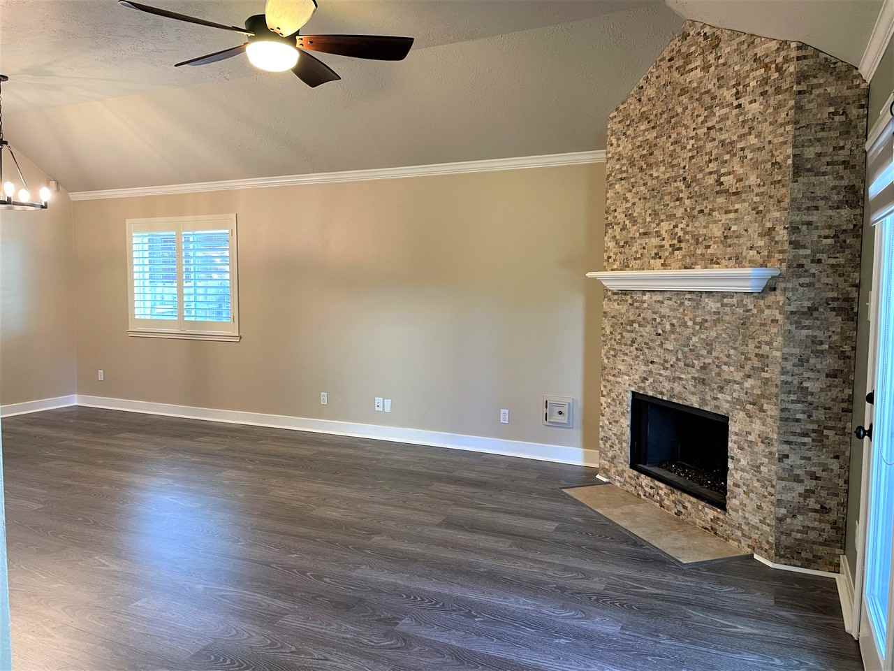 15122 Red Cedar Cove Ln - Photo 3 of 12