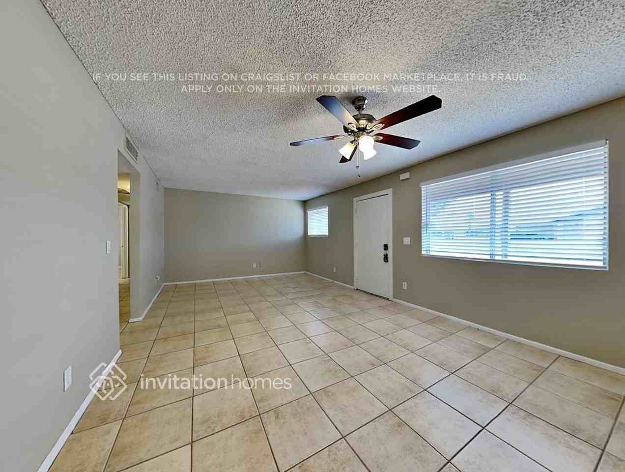 6813 W Montebello Ave - Photo 4 of 17