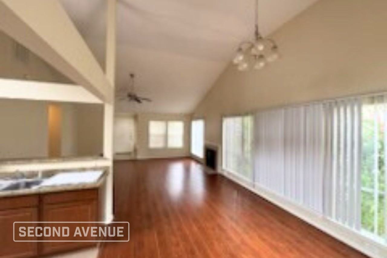 7610 Alcomita Dr - Photo 2 of 18