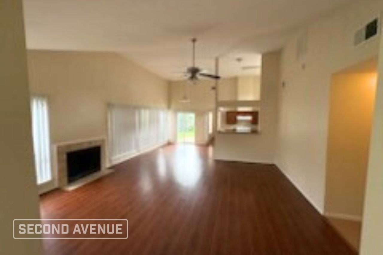 7610 Alcomita Dr - Photo 4 of 18