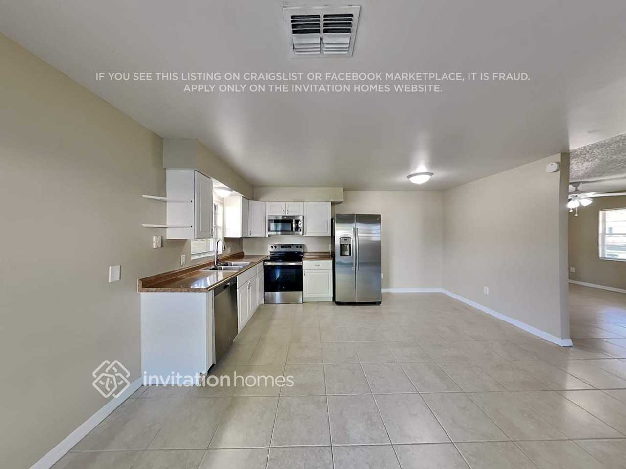 348 48th St W - Photo 4 of 19