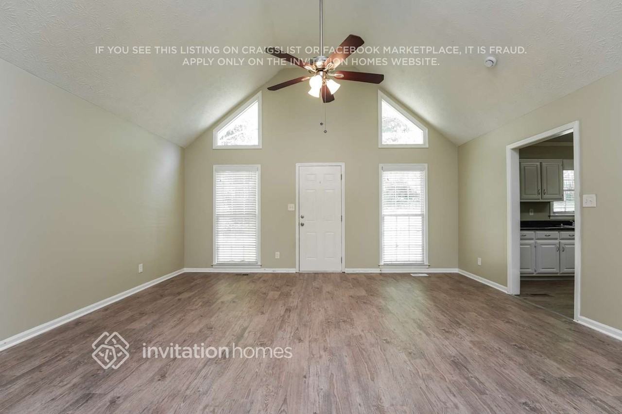 1501 Sundale Dr - Photo 5 of 17