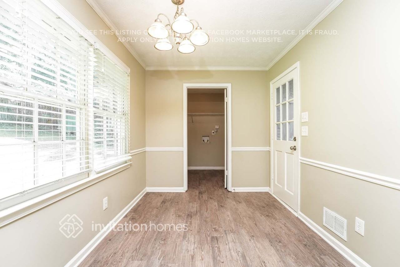 1501 Sundale Dr - Photo 6 of 17