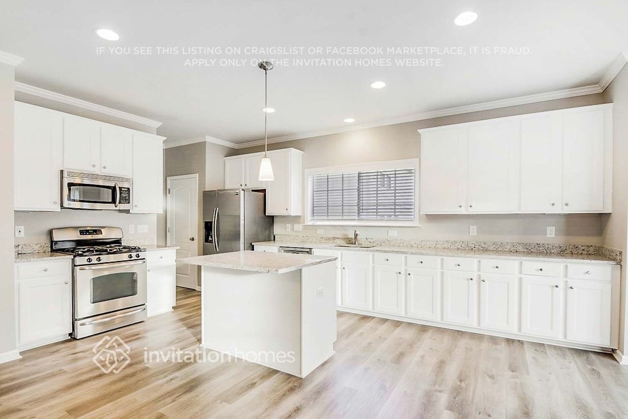 195 Clubhouse Dr - Photo 4 of 23