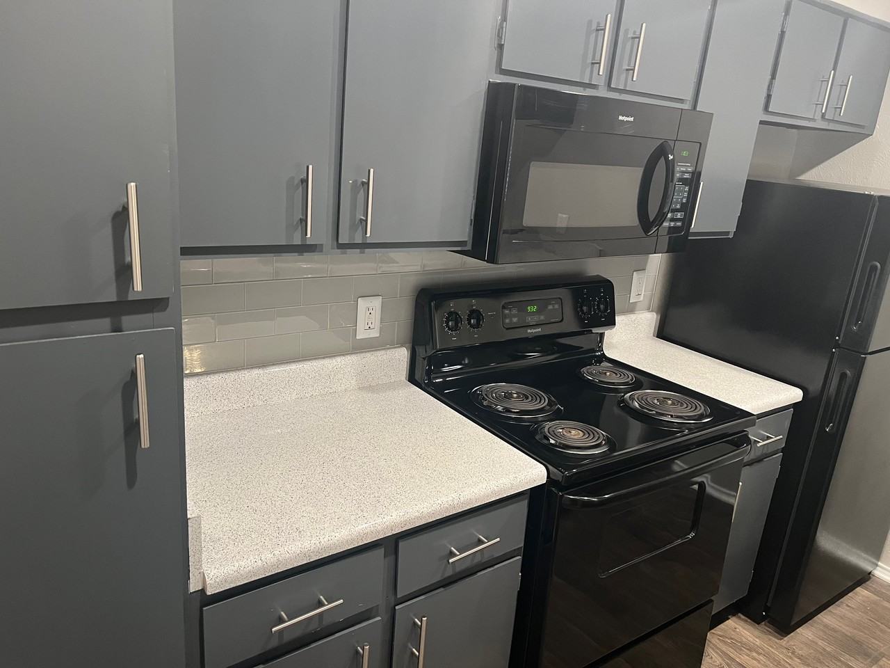 2425 Old North Road #23 - Photo 4 of 10