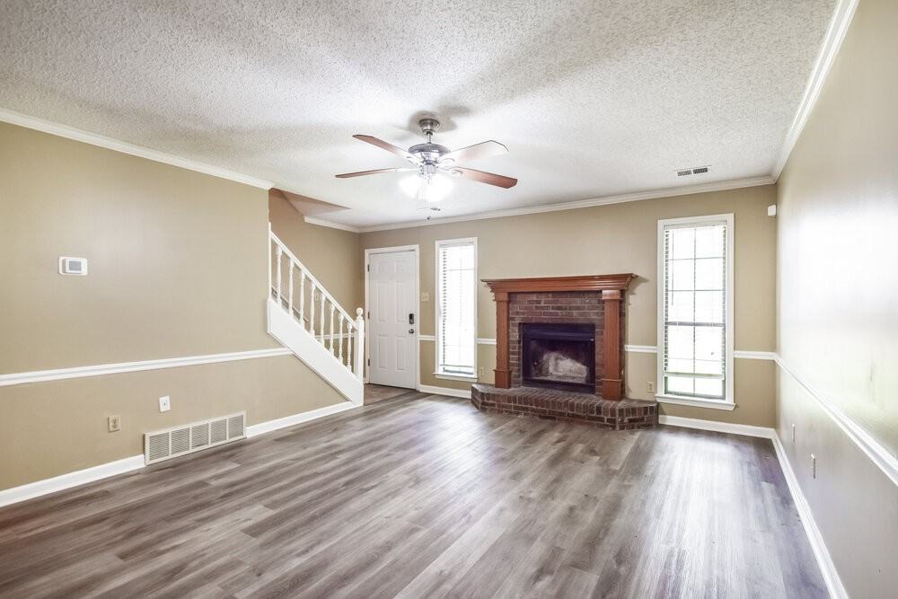 6498 Heatherwood Dr - Photo 6 of 17