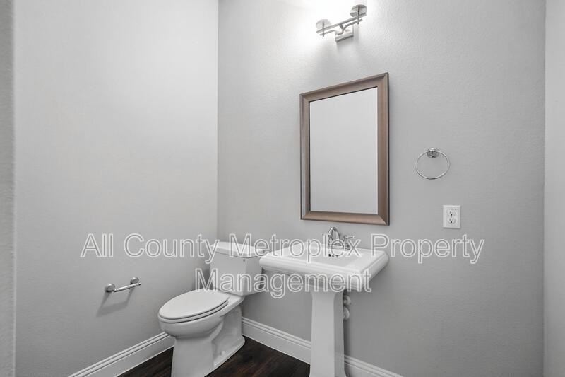 9002 Habersham Dr - Photo 5 of 22