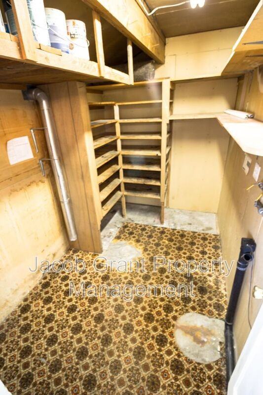 251 Garden St - Photo 5 of 14