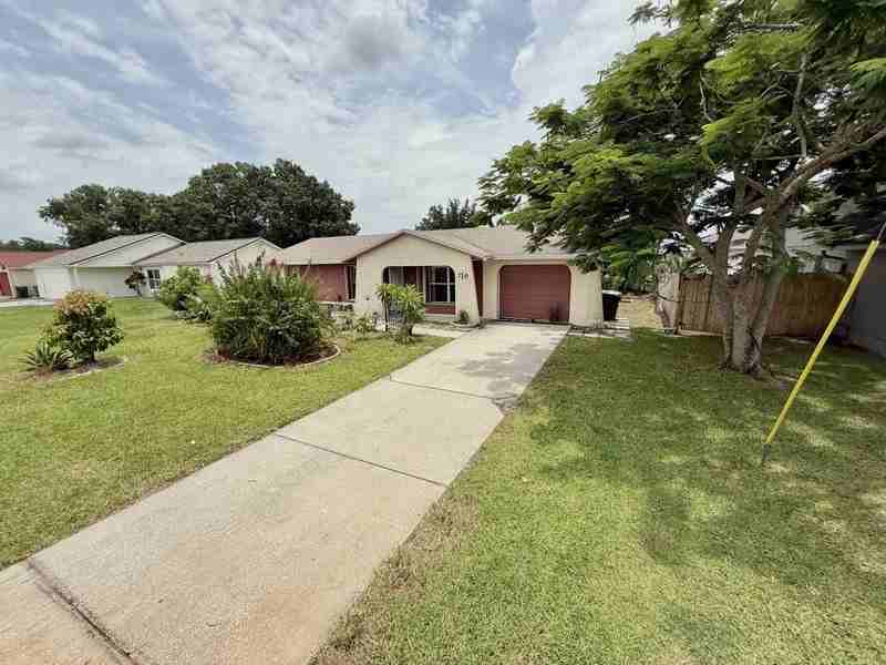 716 Caribou Dr - Photo 2 of 50