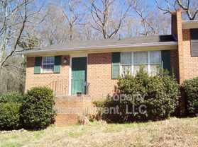132 Oxford Ct - Photo 1 of 1