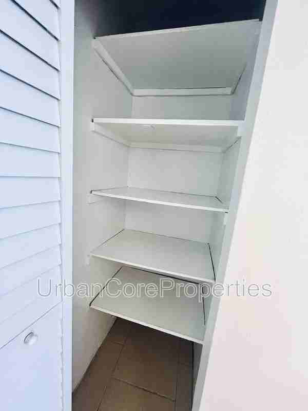 423 18th Ave N #A - Photo 4 of 9