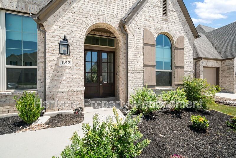 1912 Privet Rd - Photo 4 of 37