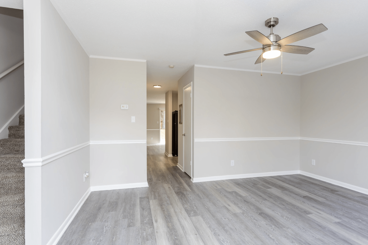 Henley - Photo 6 of 24