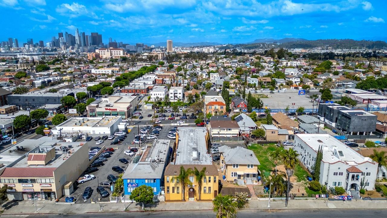 The Silver On Soto - Photo 7 of 8