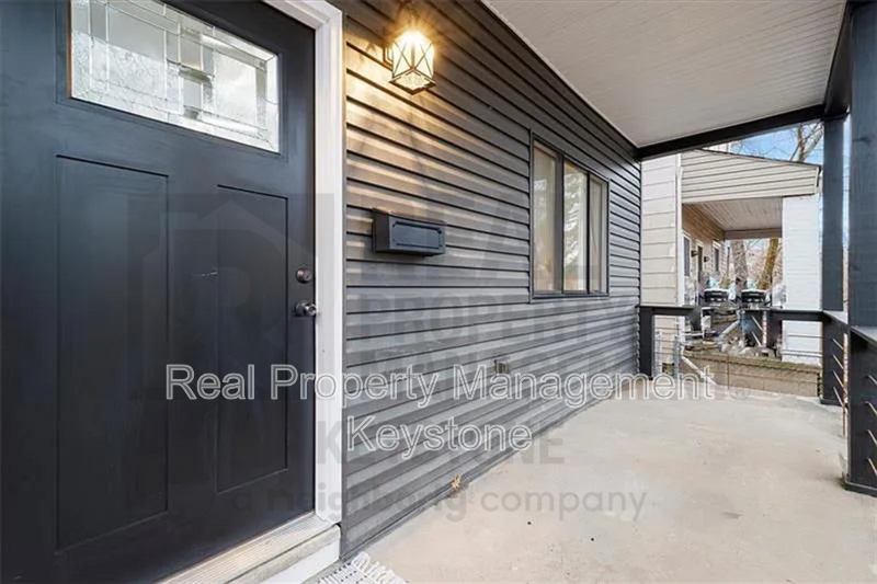6319 Saint Marie St - Photo 6 of 49