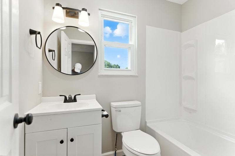 3907 Vienna Dr - Photo 4 of 13
