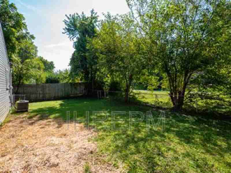 235 Southard Dr - Photo 2 of 21