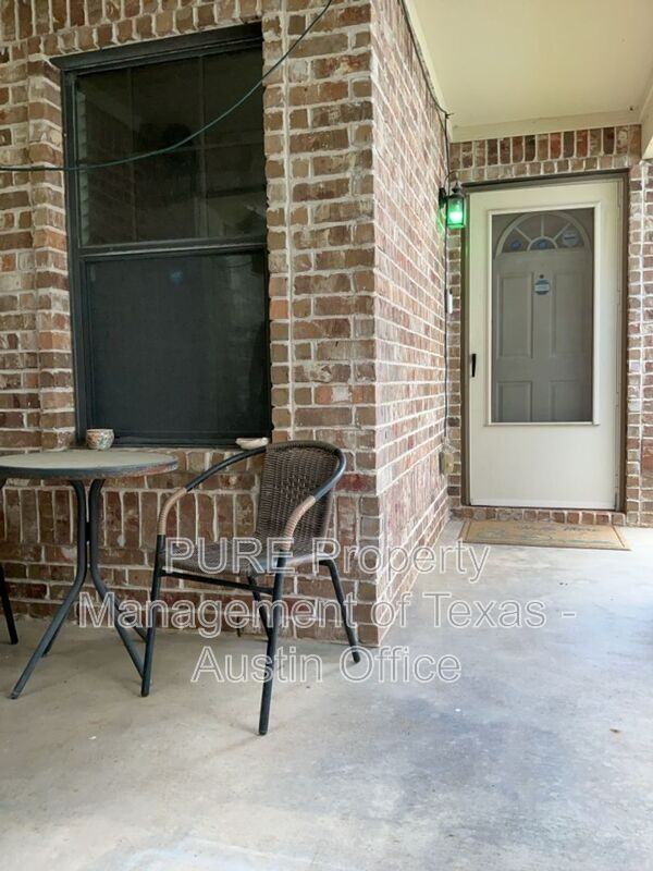 2306 Kuykendall - Photo 3 of 32