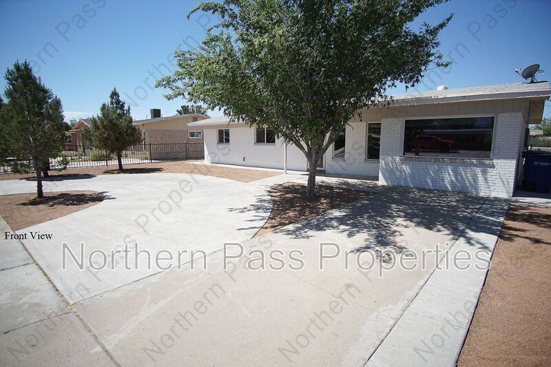 4573 Bobolink Way - Photo 3 of 31