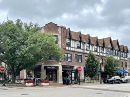 featured image of 811 Elm St #209