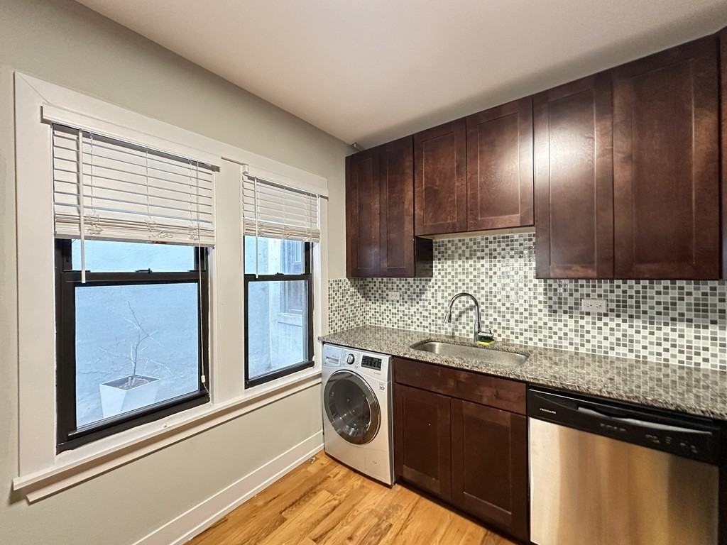 811 Elm St #209 - Photo 5 of 21