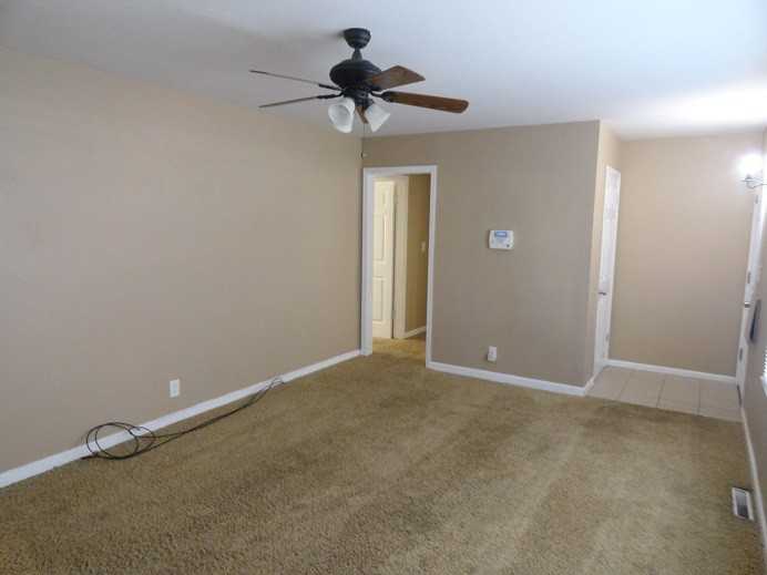 10407 E 40th St - Photo 3 of 16