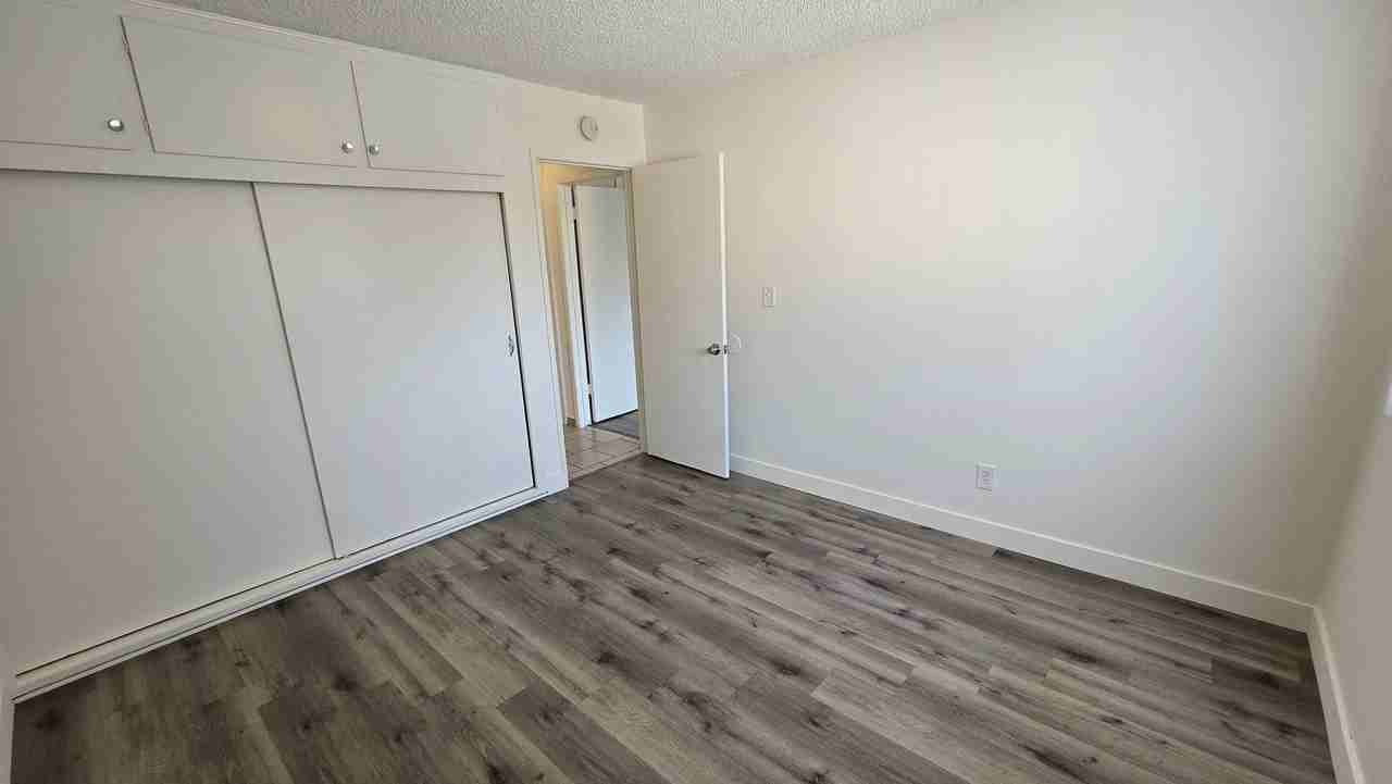 Deana LLC - Photo 7 of 27