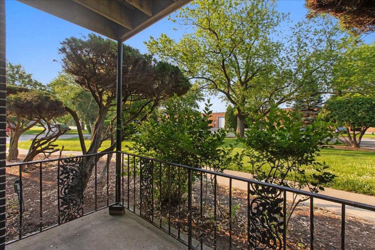 1000 Orchard Luxury Apartments - Photo 2 of 45