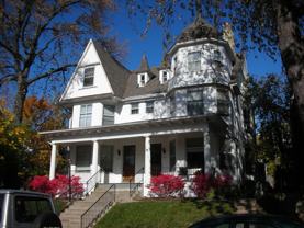 $2300- 4 Bd/2 Ba Close to Lakefront ***HALF OFF FIRST MONTH*** - Photo 1 of 1