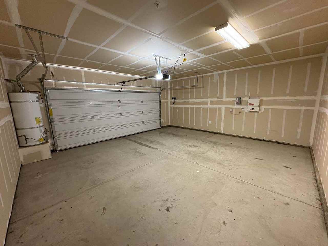 3272 Manchester St - Photo 3 of 34