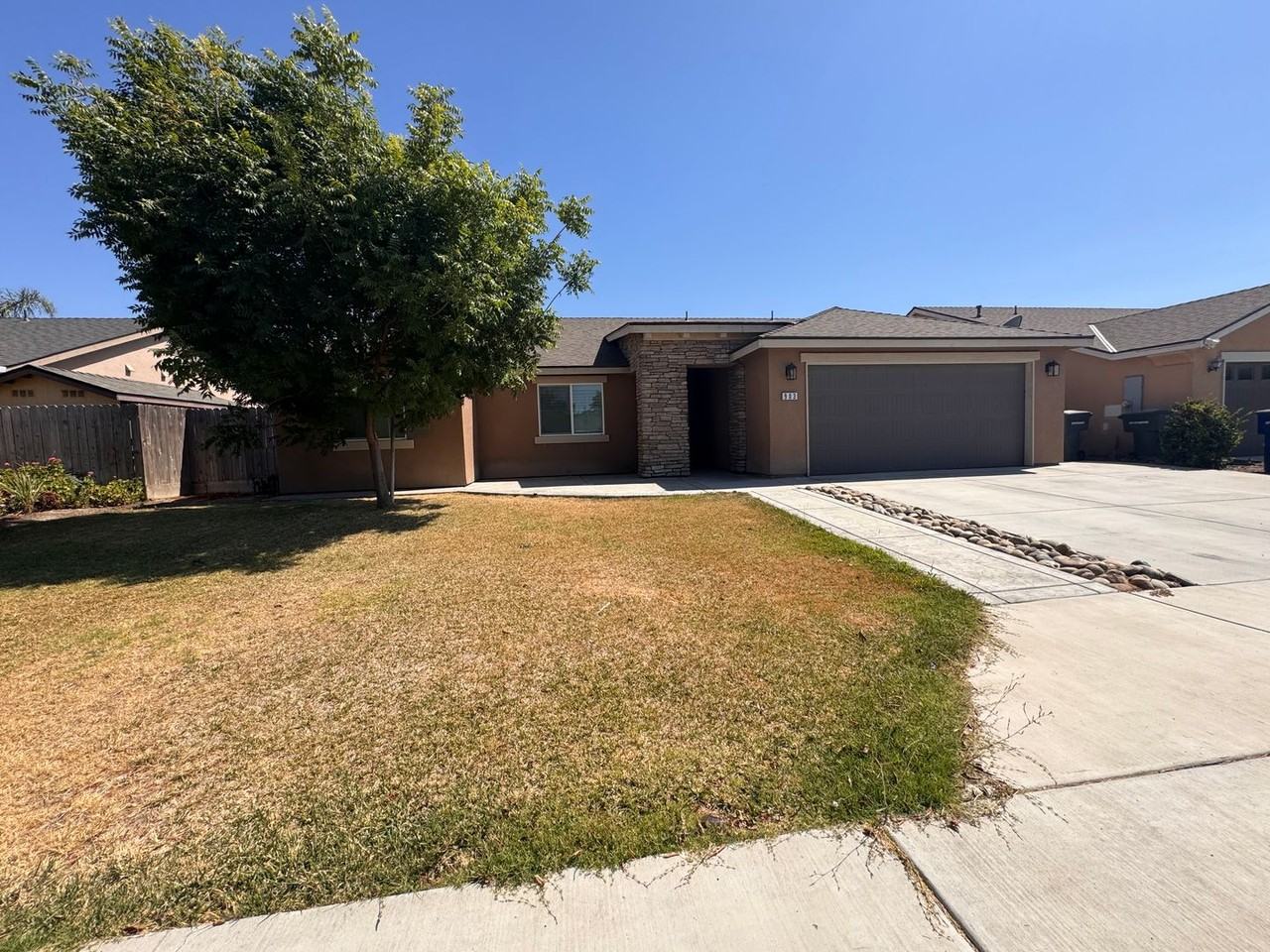 903 Millerton St - Photo 2 of 34