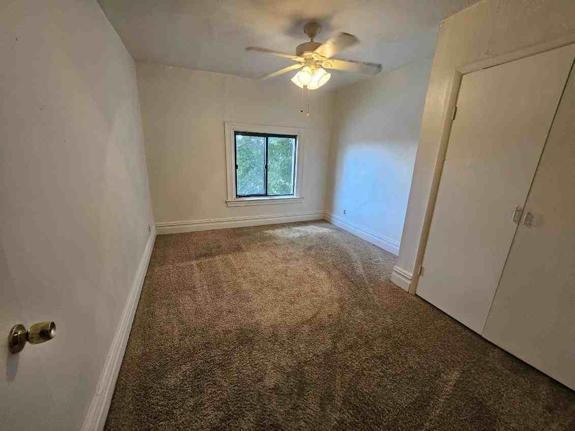 1907 Delaware Avenue - Photo 4 of 42