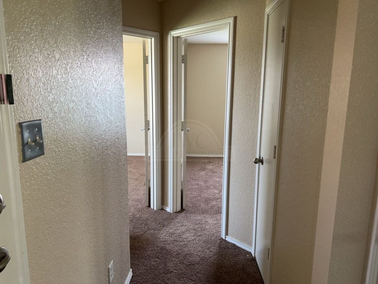 3308 Lakecrest Drive - Photo 7 of 15