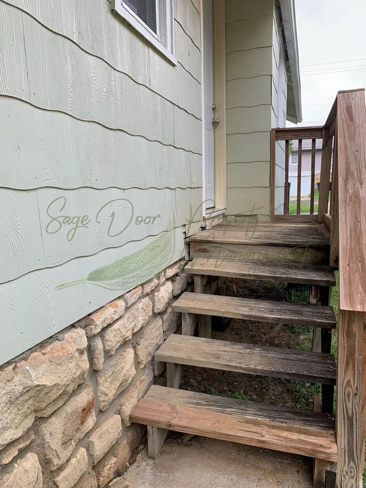 2201 E 67th St - Photo 3 of 18