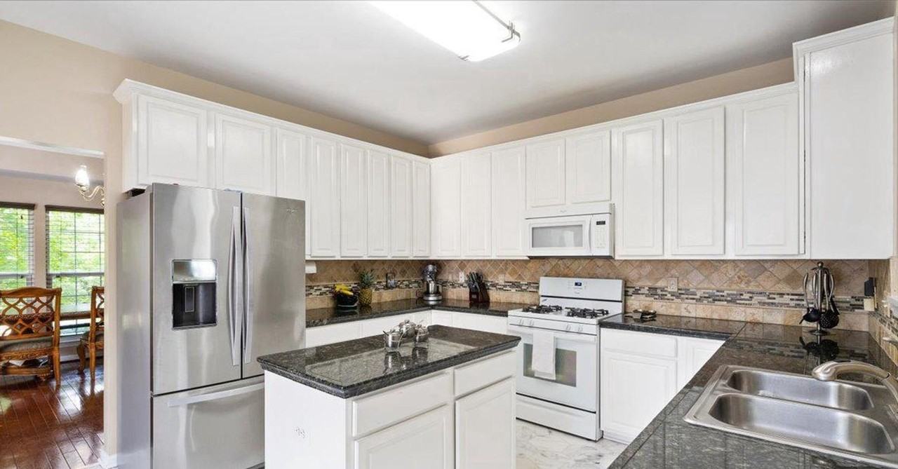 9750 Granary Place - Photo 3 of 47