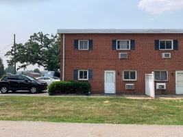 featured image of 835 High St
