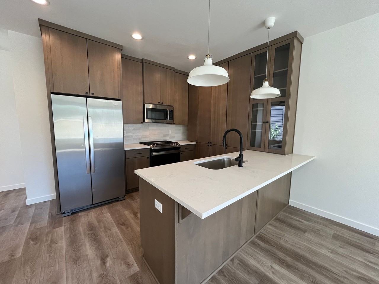 5571 Ne Killingsworth St #A - Photo 4 of 29
