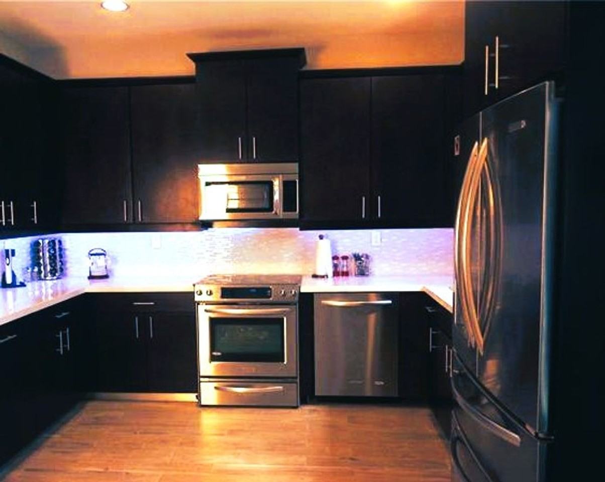 835 Ne 191st St - Photo 2 of 13