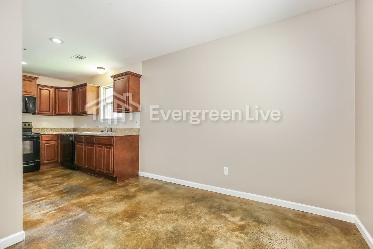 1296 Ridge Rd - Photo 5 of 15