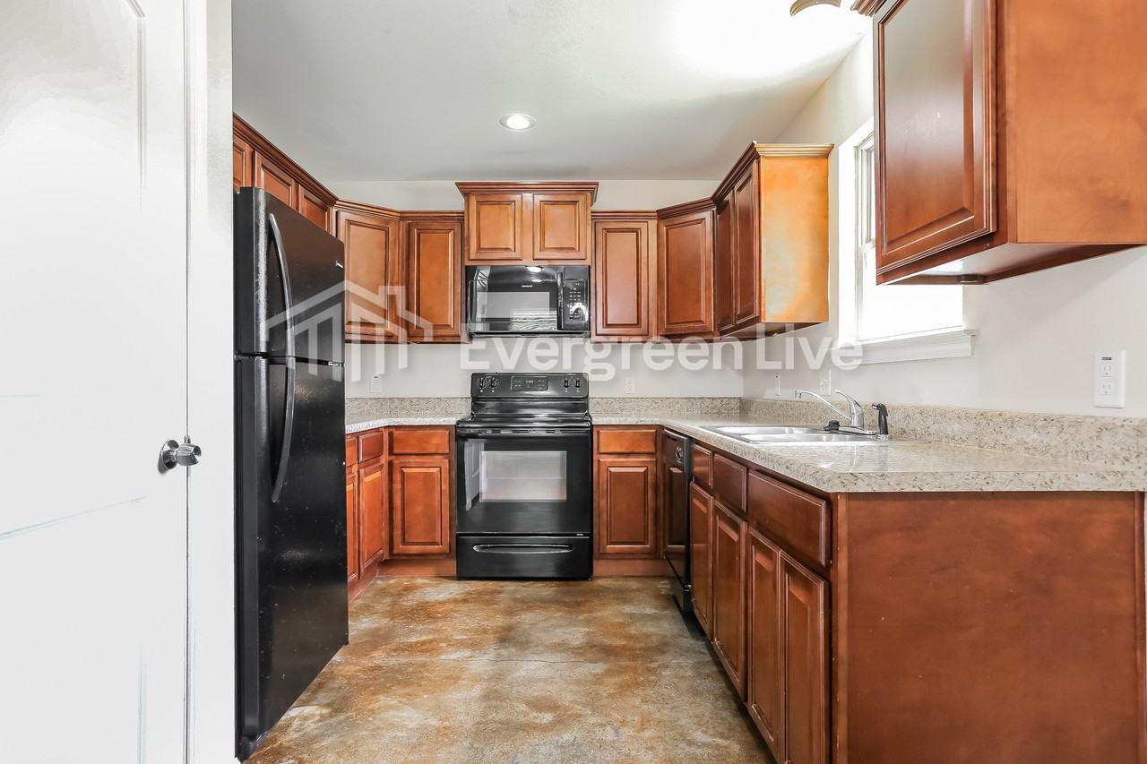 1296 Ridge Rd - Photo 6 of 15