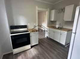 featured image of 527 Boone St