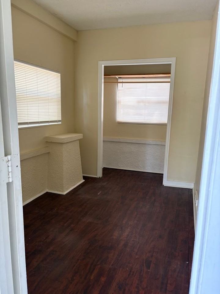 750 20th Ave S - Photo 3 of 22